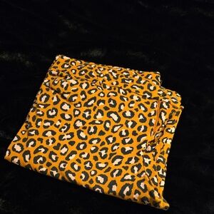 Old Navy Women's Leopard Print Pixie Pants